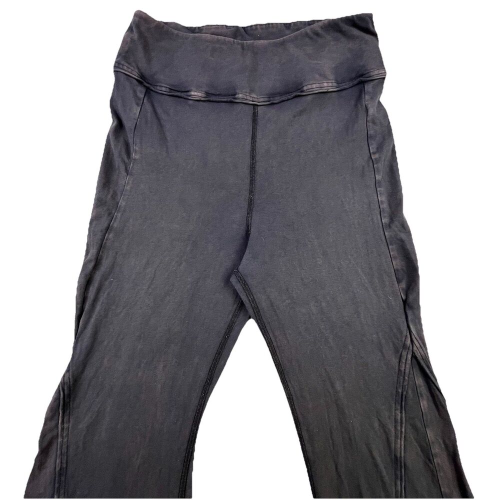 FP Free People Movement Flare Leggings Medium Gray Slit Leg Stretch - Picture 3 of 12